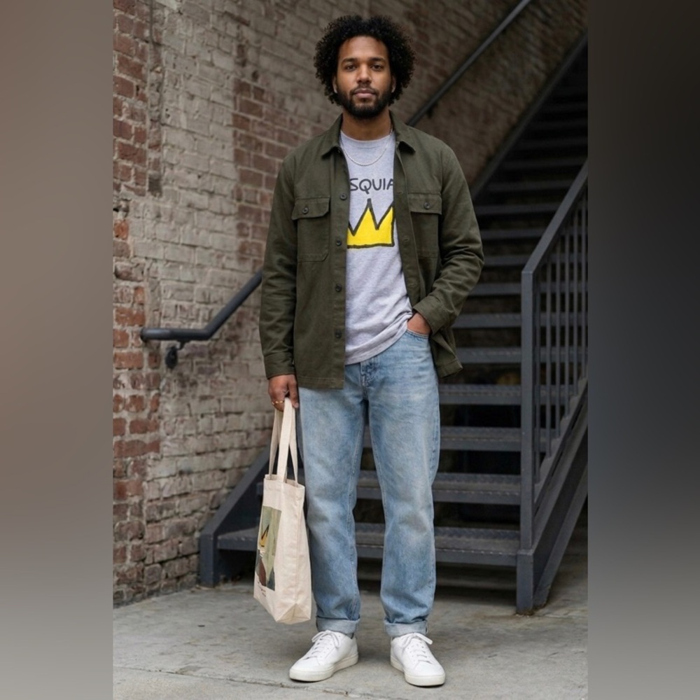 Men’s Basquiat Crown Graphic Tee - Light Gray with Yellow
Size M
EUC